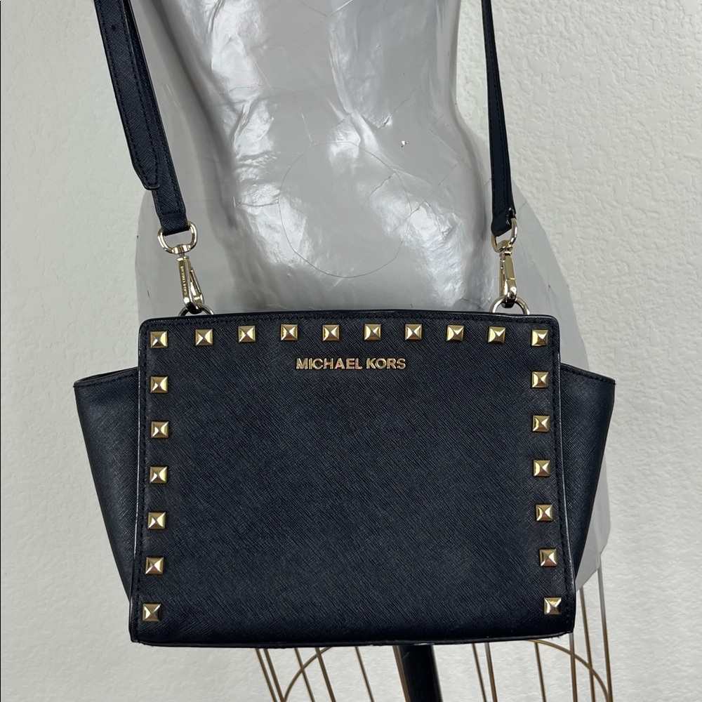 MICHAEL Michael Kors Selma Studded Medium Messenger Crossbody - Picture 2 of 8
